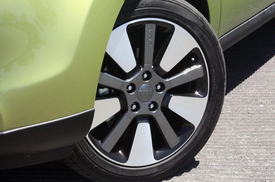  Kia Soul 2014 года  (фото 5 из 44)